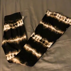 Bell bottom leggings